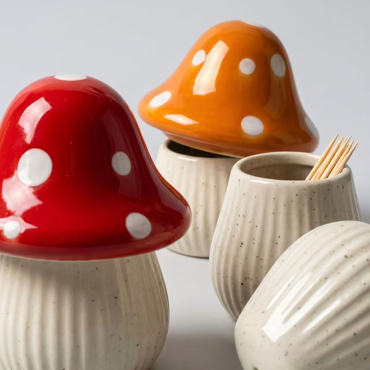 Cartoon Mushroom Ceramic Stora - Kitchen Appliances Holder 评论和价格